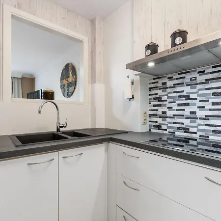 Cosy Near The Casino Appartamento Blankenberge